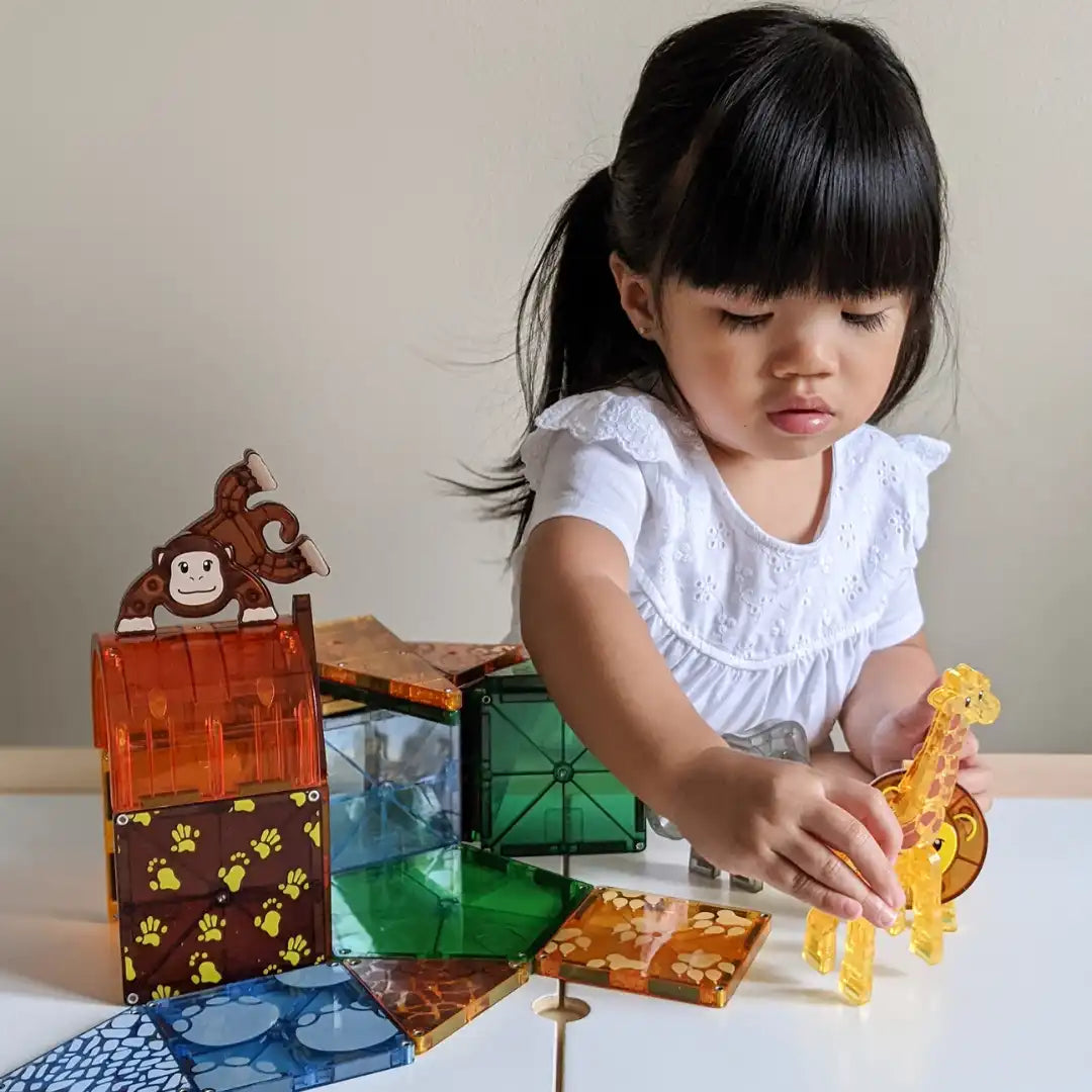 Safari™ 25 Piece Set